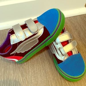 Toddler Marvel Vans Sneakers - size 9T